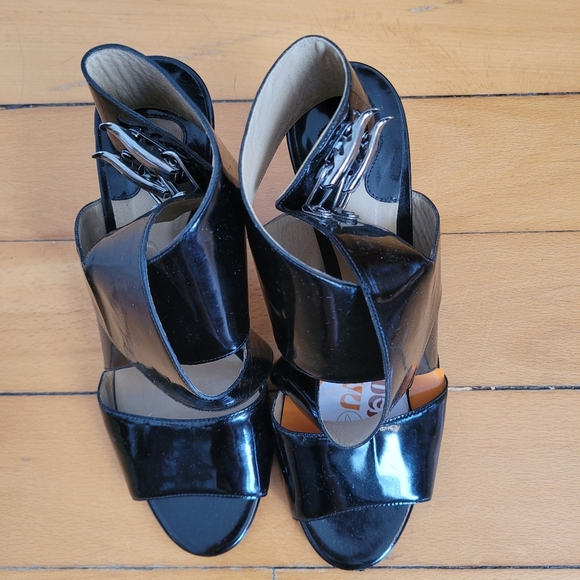 Chloé Black and Pink Wedge Sandals - Picture 2 of 8